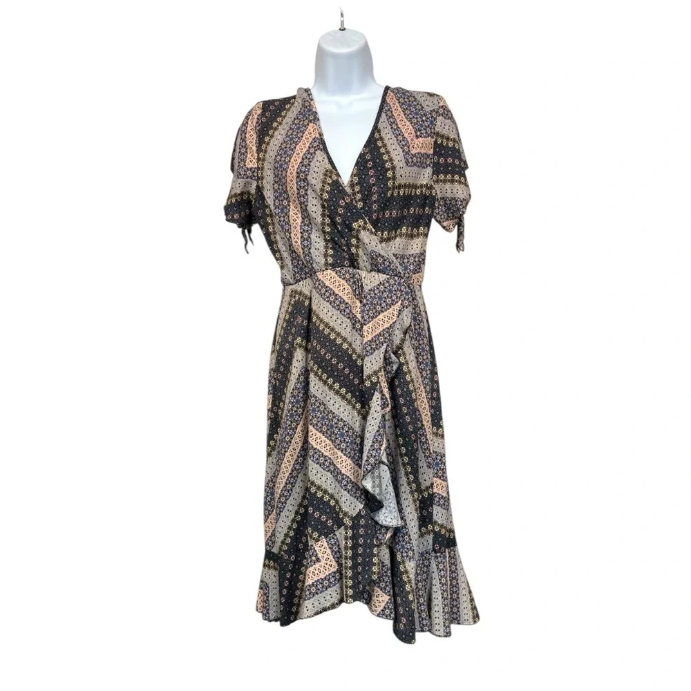 Jody wrap-style dress size medium - Picture 1 of 9